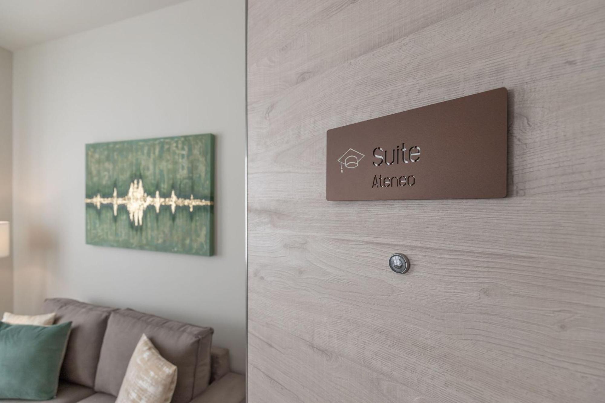 Italian Experience-Suite Ateneo Pavia Esterno foto