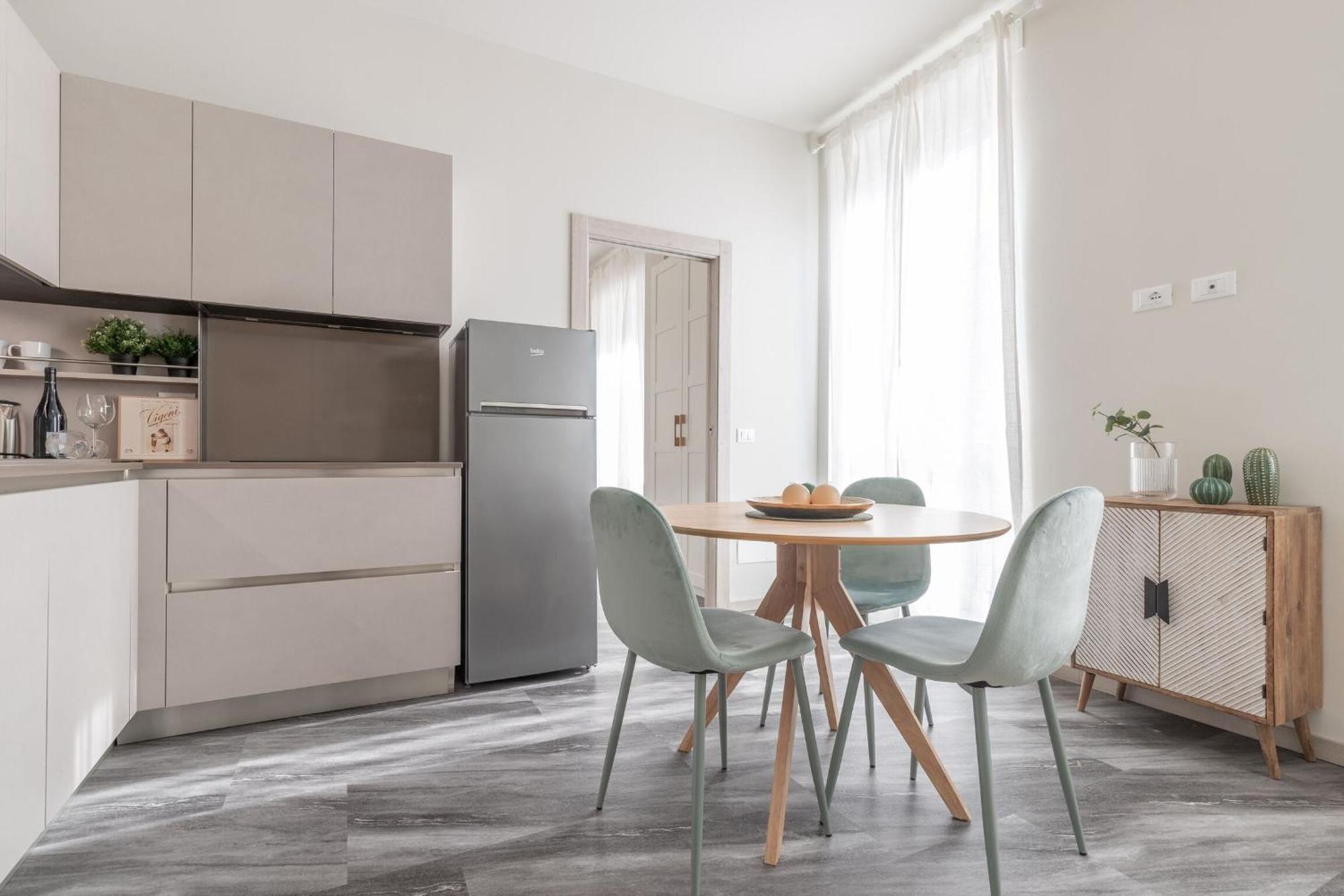 Italian Experience-Suite Ateneo Pavia Esterno foto